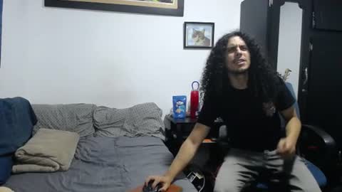 Esnider online show from June 17, 12:04 am