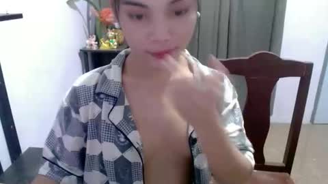 especialluv4you online show from November 29, 10:23 am