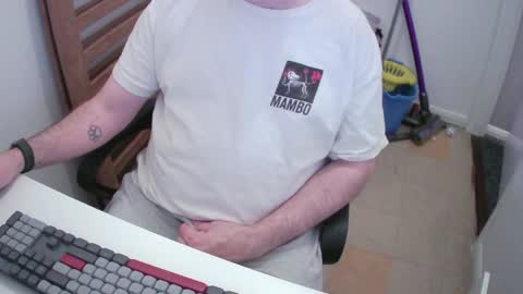 Morph online show from April 15, 9:04 pm