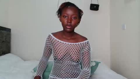 essypetite online show from December 16, 8:48 pm