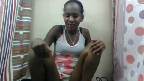 estancelee online show from June 17, 5:51 pm