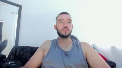 Esteban Reyes  independent model online show from January 17, 4:16 pm