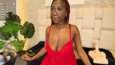 Snapshot of estefanyy_ chatting on March 6, 11:36 am estefany online show from March 6, 11:36 am
