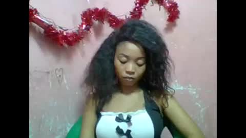 estelah20 online show from December 19, 8:43 am