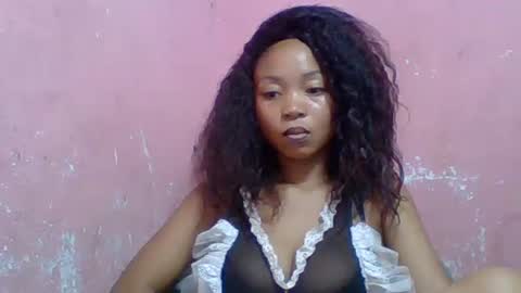 estelah20 online show from October 30, 8:15 am