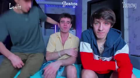 Snapshot of esthetics_boys chatting on February 18, 4:14 pm LOUIS online show from February 18, 4:14 pm