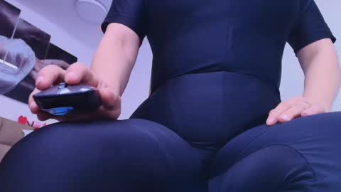 Snapshot of estrella_hanks_ chatting on February 24, 11:54 am Estrella online show from February 24, 11:54 am