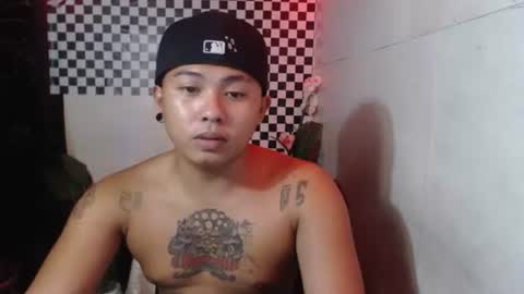 im esward tynn online show from December 22, 3:24 am