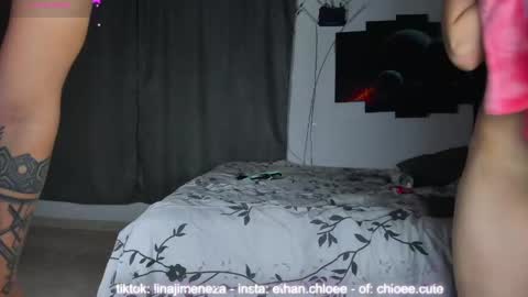 Snapshot of ethan_chloee chatting on December 15, 7:13 am  Chloe  Ethan  online show from December 15, 7:13 am