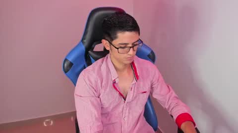 ETHAN SAI online show from January 10, 1:32 am