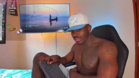 ethan travis online show from November 7, 9:28 pm