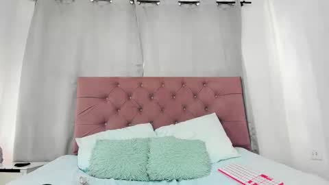 ethanblackwoodd online show from February 24, 8:01 pm