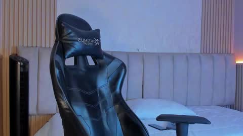 ethanlowell online show from March 10, 9:18 pm