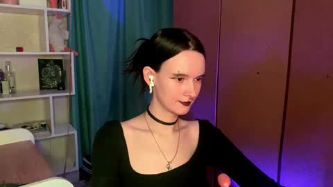 Kate online show from March 14, 1:15 pm