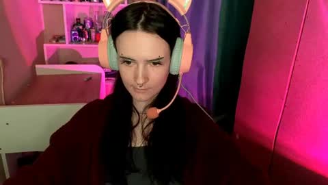 Kate online show from June 18, 9:14 am