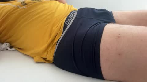 europeanboy66 online show from May 4, 7:37 am