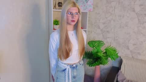 eusebiamalekan online show from May 18, 3:05 am