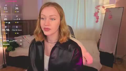 eva hamilton online show from July 12, 1:31 am