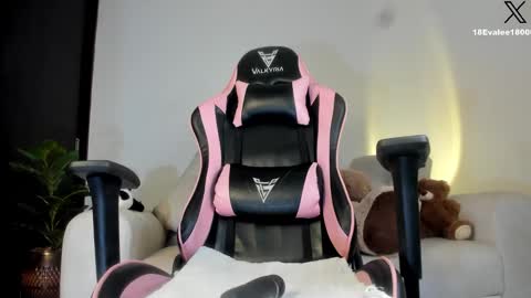 Eva   online show from February 5, 4:59 am