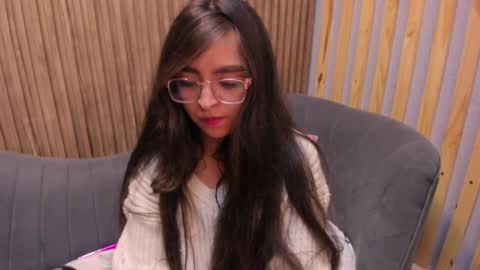 Snapshot of eva_macalliter chatting on February 7, 6:03 am Angelinne online show from February 7, 6:03 am