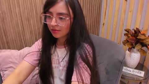 Snapshot of eva_macalliter chatting on February 2, 9:51 am Angelinne online show from February 2, 9:51 am