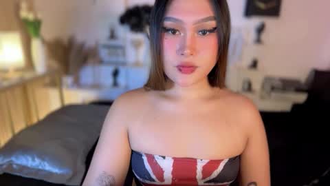 Queen Eva Mazikeen online show from March 12, 1:09 am