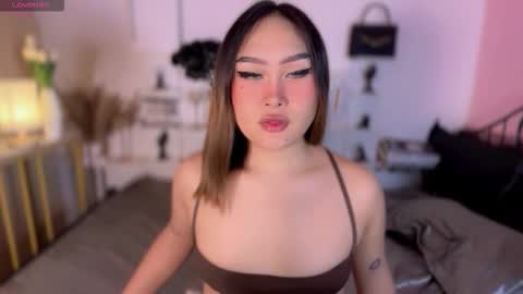 Queen Eva Mazikeen online show from February 15, 9:13 pm