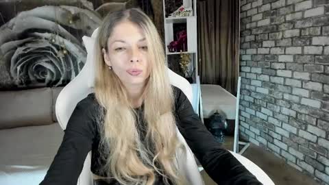 Eva online show from April 6, 4:19 pm