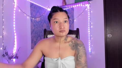 Eva  online show from March 4, 9:39 am