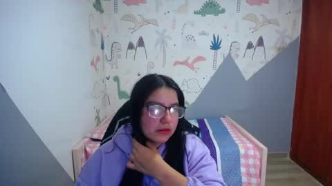 eva_smit_t online show from December 16, 3:03 am
