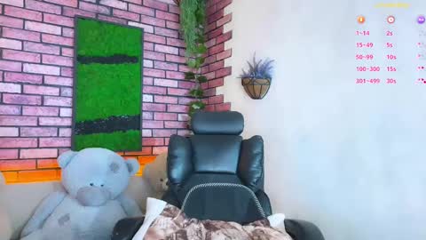 Eva online show from March 9, 9:46 pm