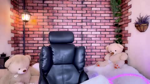 Eva online show from February 5, 5:11 am