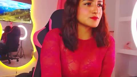 eva_sweet10 online show from May 2, 2:17 am