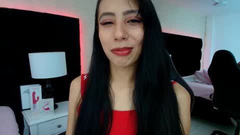 Snapshot of evaa_cloee chatting on October 10, 3:56 am EVA CLOEE online show from October 10, 3:56 am