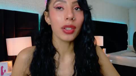 Snapshot of evaa_cloee chatting on September 30, 4:12 am EVA CLOEE online show from September 30, 4:12 am