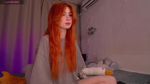 Snapshot of evaa_moonn_ chatting on January 22, 8:18 am Eva online show from January 22, 8:18 am