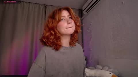 Snapshot of evaa_moonn_ chatting on September 28, 9:35 pm Eva online show from September 28, 9:35 pm