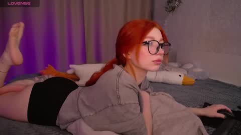 Snapshot of evaa_moonn_ chatting on January 2, 4:20 am Eva online show from January 2, 4:20 am