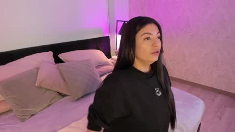 julieth online show from October 21, 12:43 pm