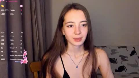 evabradly online show from March 18, 5:19 pm