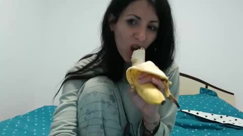 hornycrissyyourlove online show from April 13, 2:49 am