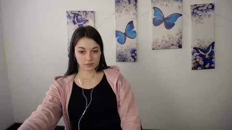 Eva online show from April 5, 2:25 pm