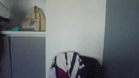 Snapshot of evaglad chatting on October 12, 5:00 am evaglad online show from October 12, 5:00 am