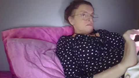 Snapshot of evaglad chatting on September 24, 5:09 pm evaglad online show from September 24, 5:09 pm