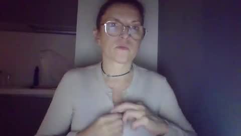 Snapshot of evaglad chatting on September 23, 4:56 pm evaglad online show from September 23, 4:56 pm
