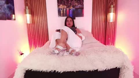 EVA GODDESS  online show from November 22, 8:40 pm