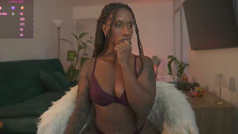 evajacksss_ online show from May 20, 8:26 pm