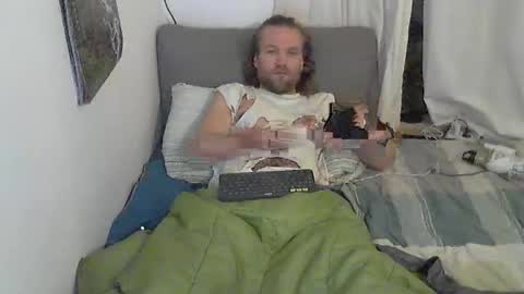 Han online show from February 15, 9:46 pm