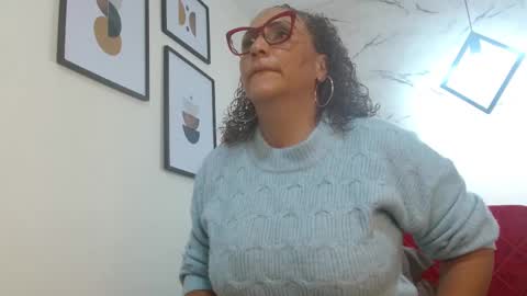 Eva Mills online show from October 6, 9:21 pm