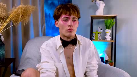 Evan online show from February 13, 8:45 pm